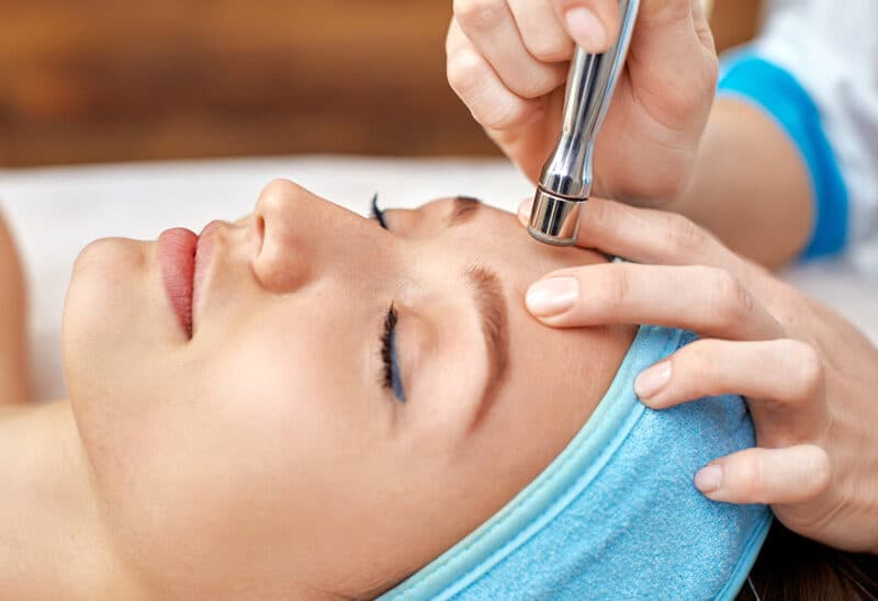 Microdermabrasion & Hydra Facial Technician
